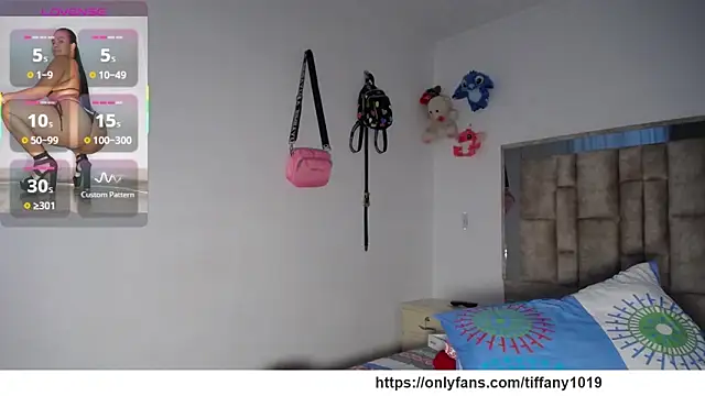 tiffany__pink 现场XXX聊天