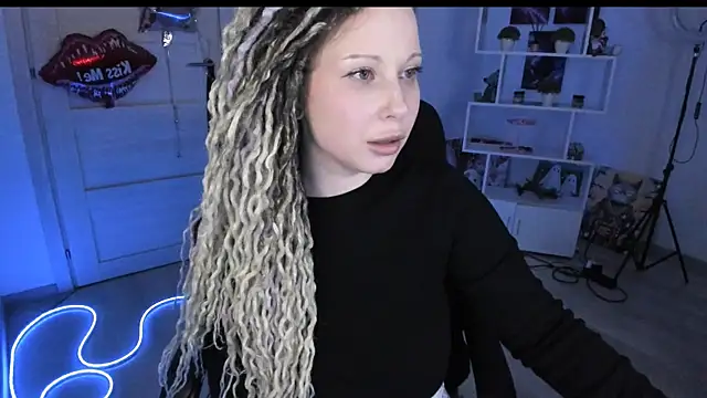 HoneySallyMoore's Live XXX Chat