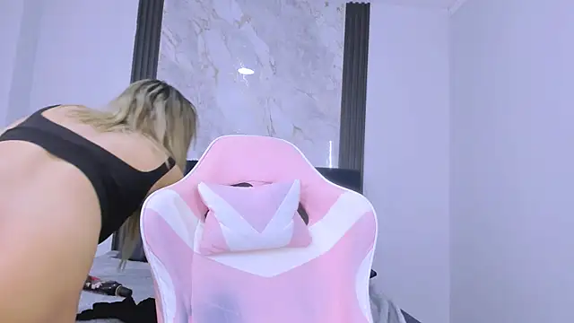 XXX chat uživo modela Keendall__