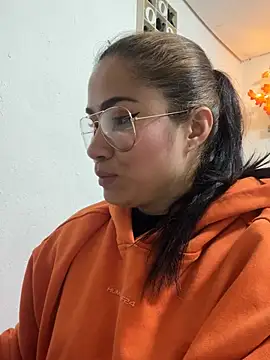 Sweet__Nurse1 élő XXX-chatje