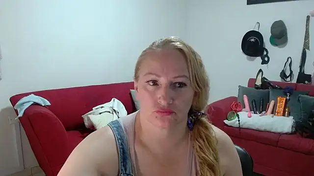 emperabigbootybigass live XXX chat