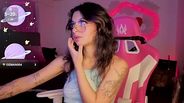 larah_uwu 라이브 XXX 채팅