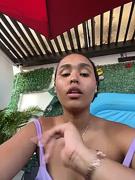 Dulce_Powl_ Live XXX-chat