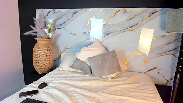 Isaabella_Russo1 Adlı Modelin Canlı XXX Sohbeti