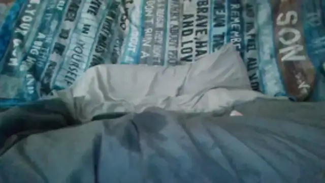 southeastindiann: διαδικτυακό σόου στην κάμερα