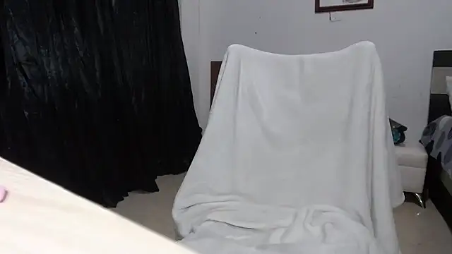 lovemee_30 Adlı Modelin Canlı XXX Sohbeti