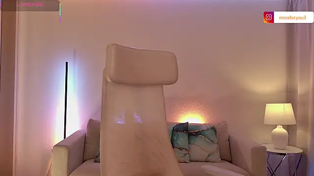 Nova-Lee Obrolan Langsung XXX