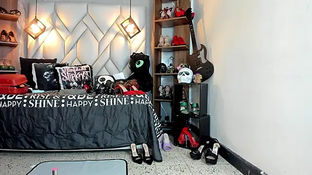 MirandaHaguen Chat XXX live