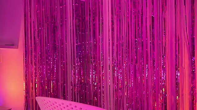 Gloomydoll Live XXX-chat