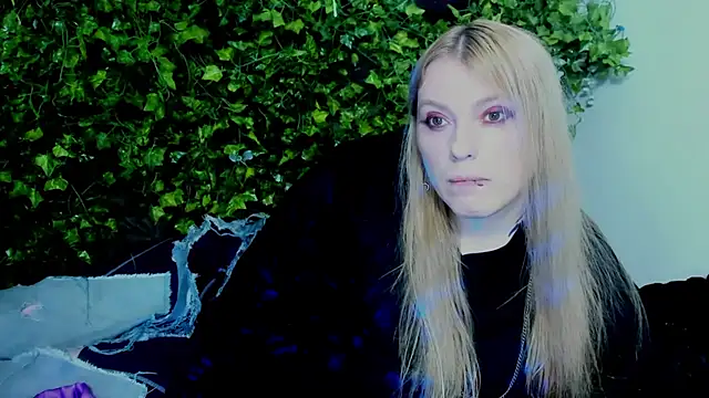 Pertunjukan Kamera Web Blacklim00n