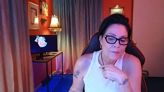 Jujutopia Adlı Modelin Canlı XXX Sohbeti