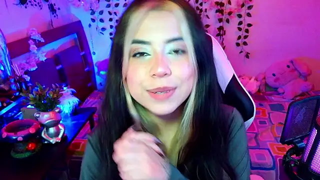 Chat XXX ao vivo de Kittyuwu_