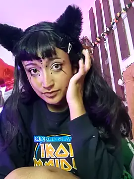 Chatroom XXX en direct de MeowMota_