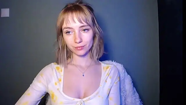 Chat +18 de LuciaYoung ao vivo