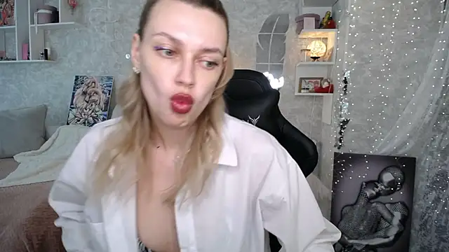 NickyAdamidi: онлайн-секс-чат