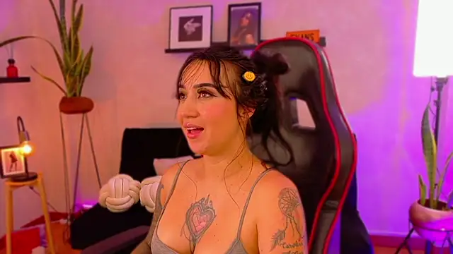 EmmyEvans1: απευθείας συνομιλία ΧΧΧ