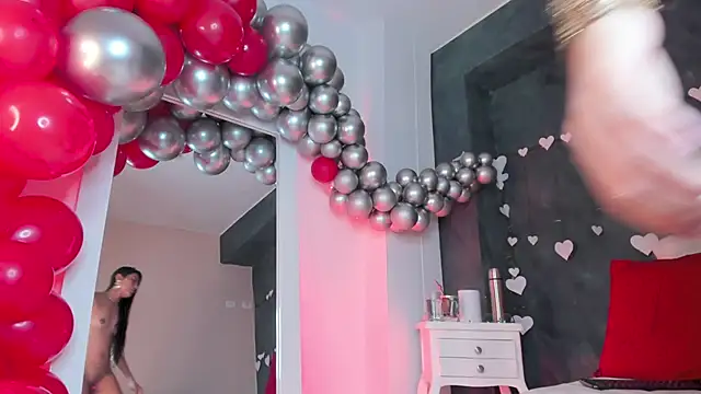 XXX chat uživo modela GingerMoon_