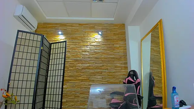 Jelly_Bee Live XXX-chat