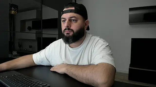 DravenPeak Live XXX Chat