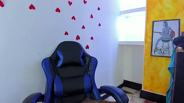 lala_clark Adlı Modelin Canlı XXX Sohbeti