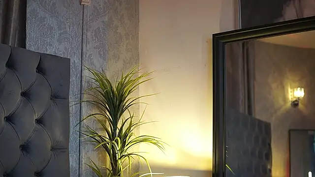 Chat XXX en directo de CallieDoll