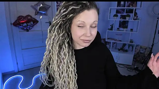 HoneySallyMoore: онлайн-секс-чат