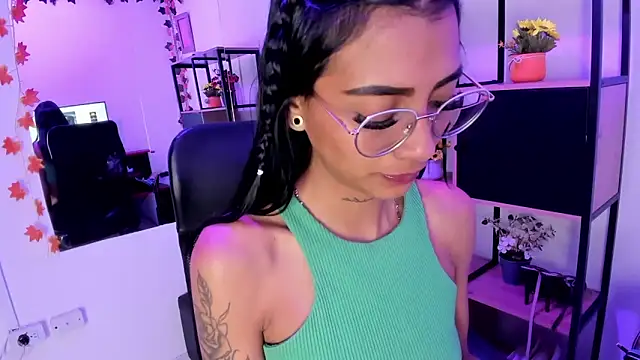 KarlaSlutSkinny__: απευθείας συνομιλία ΧΧΧ