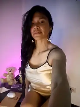 Chatroom XXX en direct de _aish_a