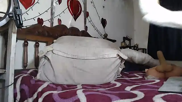 Vivianmature Adlı Modelin Canlı XXX Sohbeti