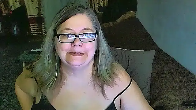 sex2 Adlı Modelin Canlı XXX Sohbeti