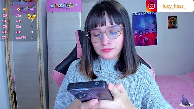 Lucyy-hess Chat XXX live