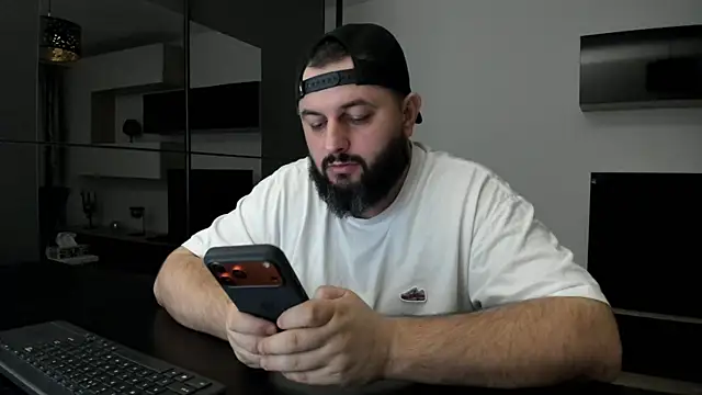 DravenPeakn Live XXX chat