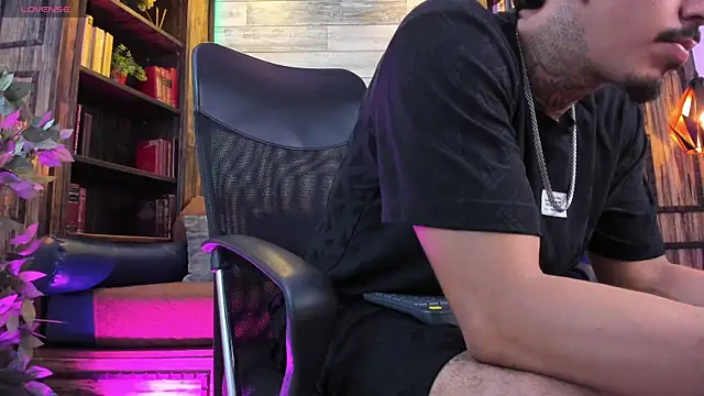 Donovan_Desmond 라이브 XXX 채팅