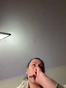 Chat XXX en directo de Evelinia