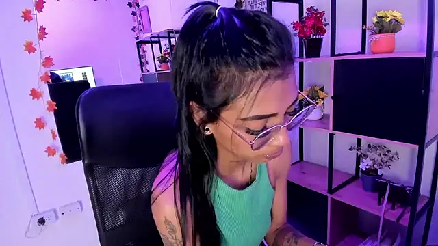 دردشة KarlaSlutSkinny__ الجنسية المباشرة