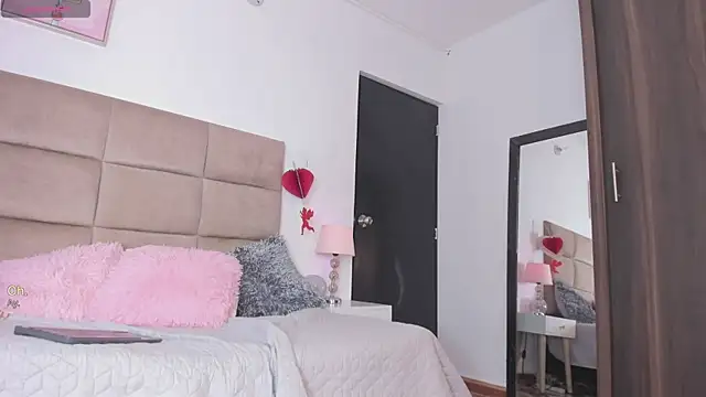 ashleycurvyy live XXX chat