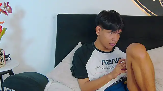 Liam_Sinclairのウェブカメラショー