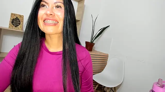 Tania_mature Obrolan Langsung XXX