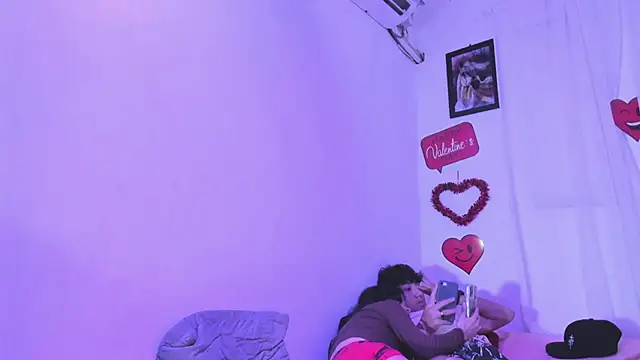 Laura_and_Kevin Webcam Show