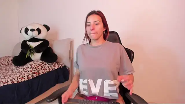 Arenne_rouse Chat XXX live