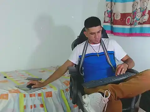 دردشة _Grasshopper الجنسية المباشرة