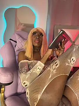 Mara_royal's Webcam Show