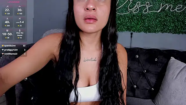 Chatroom XXX en direct de danielebeck