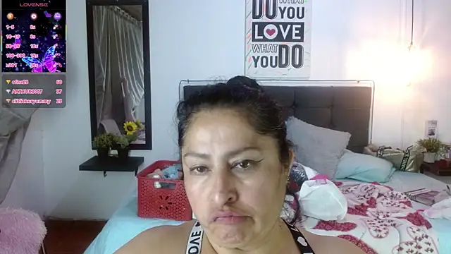 Chatroom XXX en direct de Keyla01_