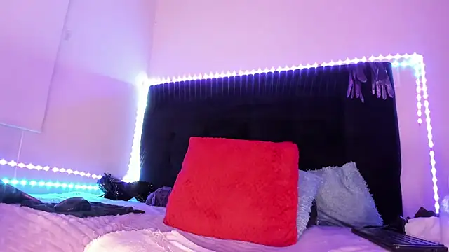 Godeskaroline: απευθείας συνομιλία ΧΧΧ