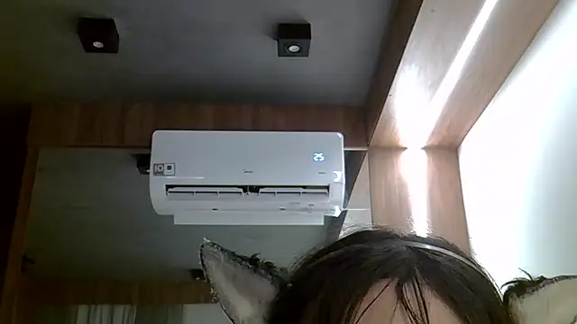 دردشة SkinnyKitten الجنسية المباشرة