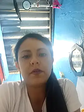 KiaraBlack_01 Chat XXX in diretta