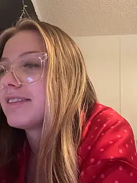 lovelyprincess2's Webcam Show