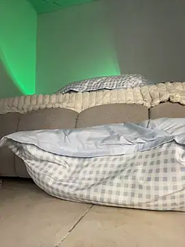 Eveliin_ruiz 现场XXX聊天