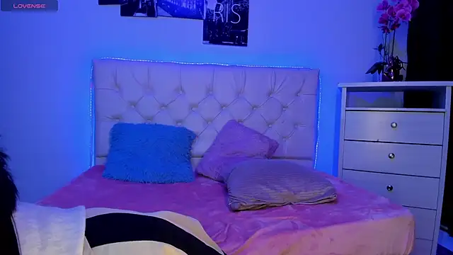 Juli_Roos_ – Naživo XXX chat